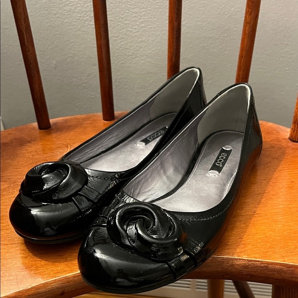 Ecco Shoes - ECCO Women’s Black Patent Leather Ballet Flats Size 39